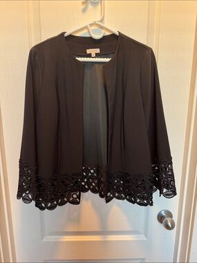 LAURA Black Open Front Crochet-Hem Cardigan Shrug